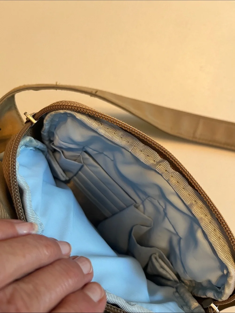 Travelon Compact Crossbody Bag in Tan